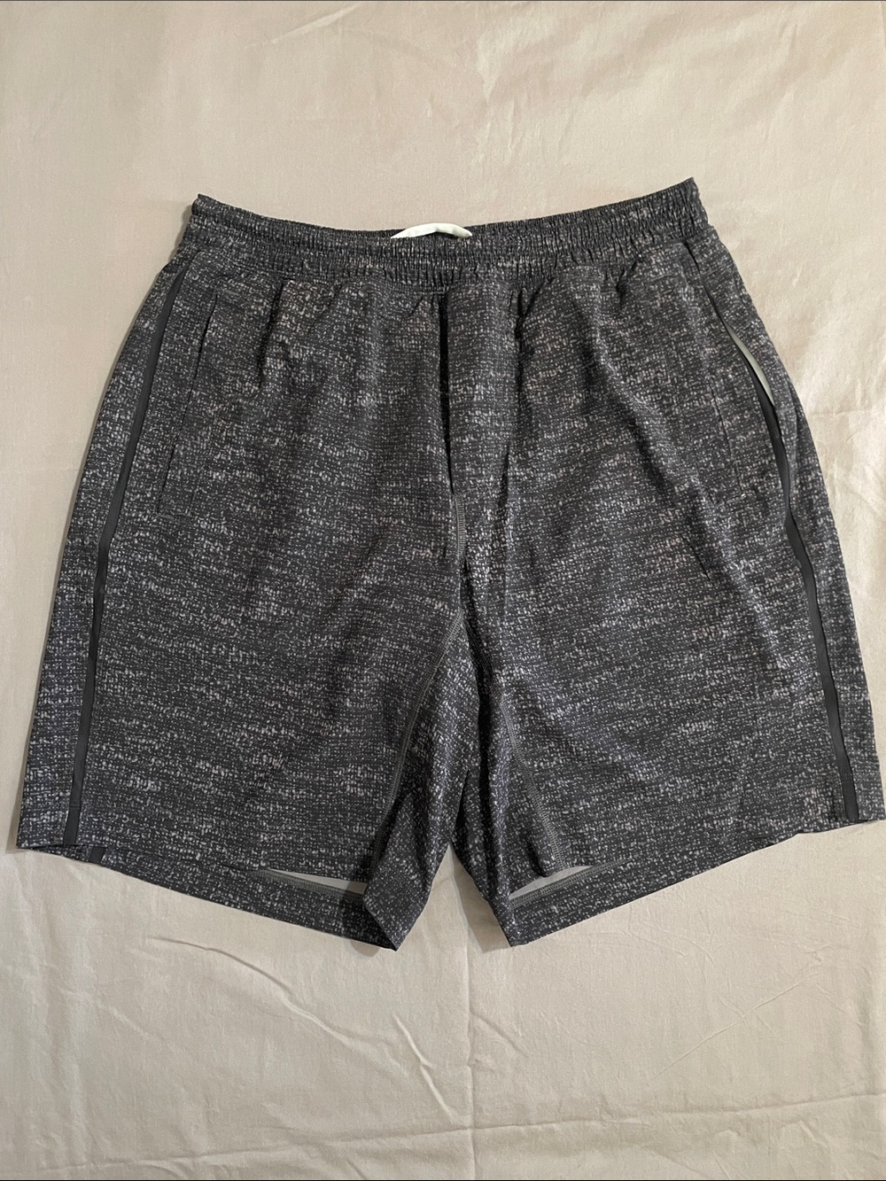 Men's Lululemon Pace Breaker Lined Shorts